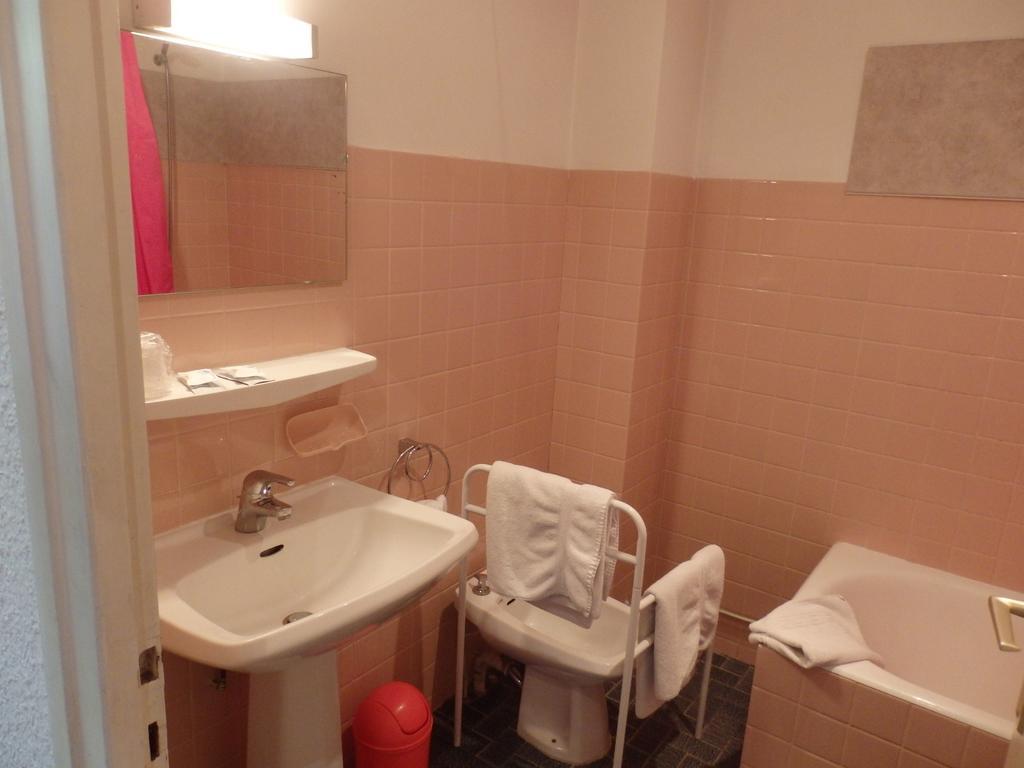 Servhotel Morestel Chambre photo