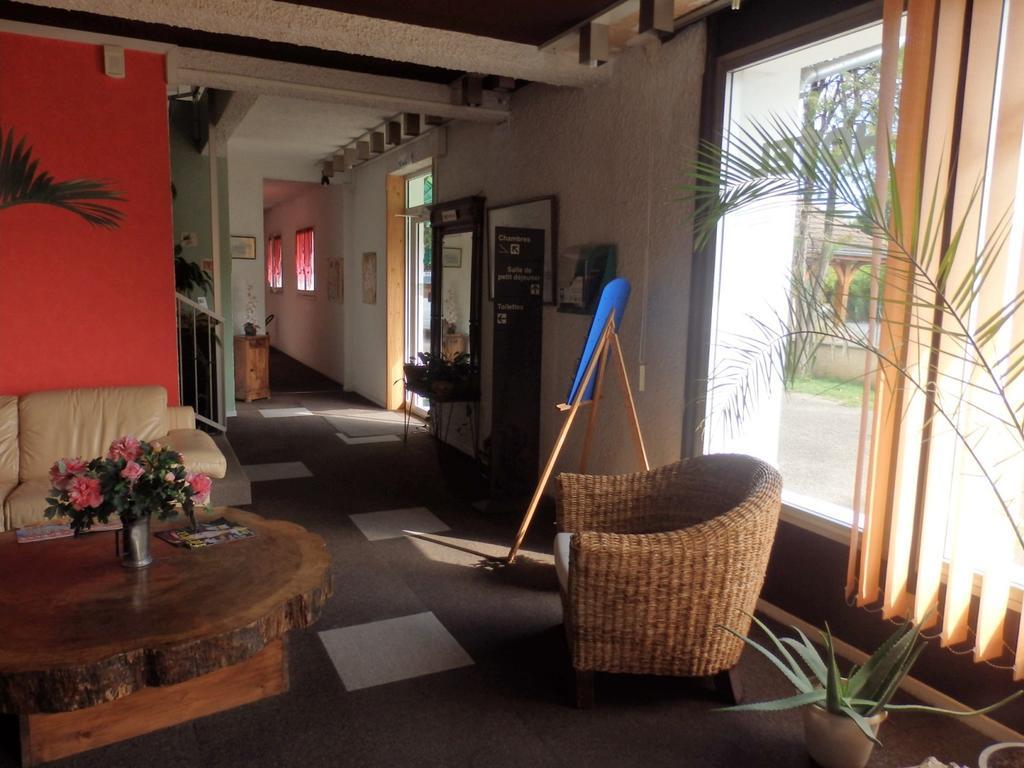 Servhotel Morestel Extérieur photo