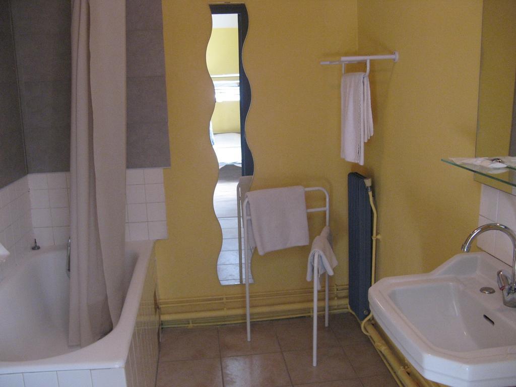 Servhotel Morestel Extérieur photo